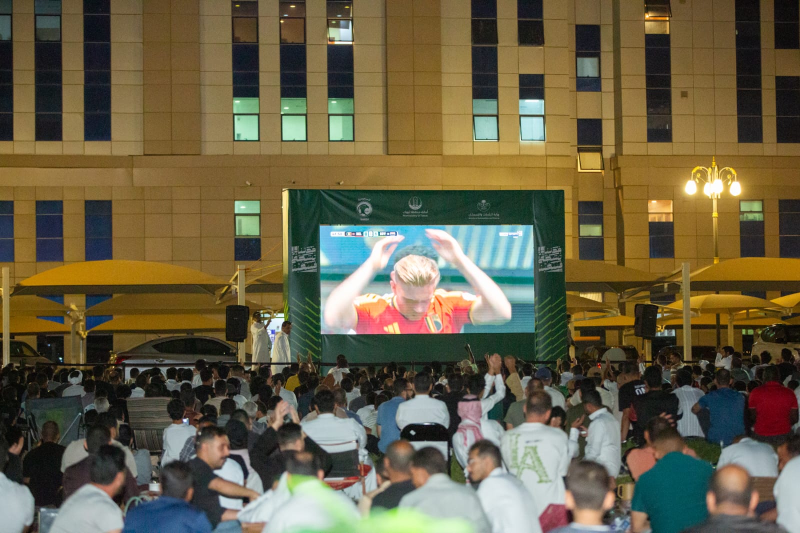 جماهير تبوك تشجع الأخضر في كأس العالم 2026 بأجواء ...