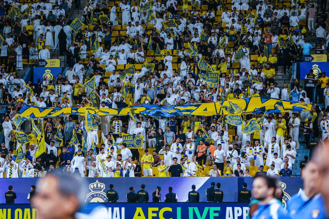 رئيس الخلود يثير الجدل: النصر يدفع للجماهير
