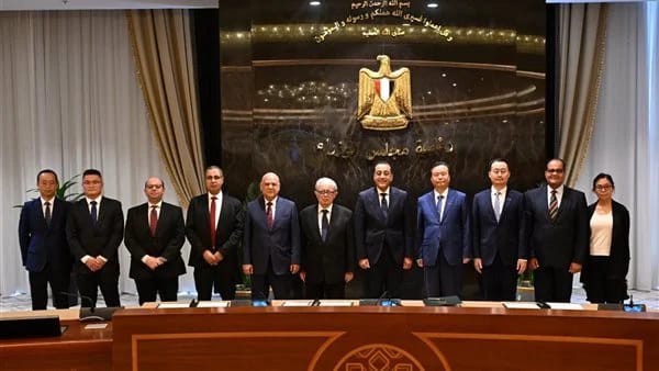 رئيس الوزراء يطلق عودة «النصر».. شراكة مصرية صينية لتصنيع السيارات محليًا