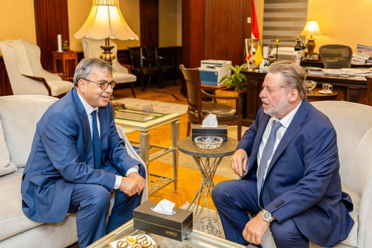 محافظ البنك المركزي يبحث مع نظيره التونسي سبل التعاون والتطورات الاقتصادية والمالية الإقليمية