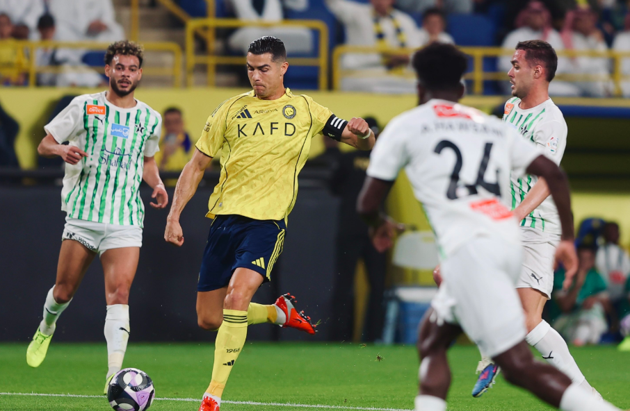 مفاجأة في ملف مدرب النصر الجديد