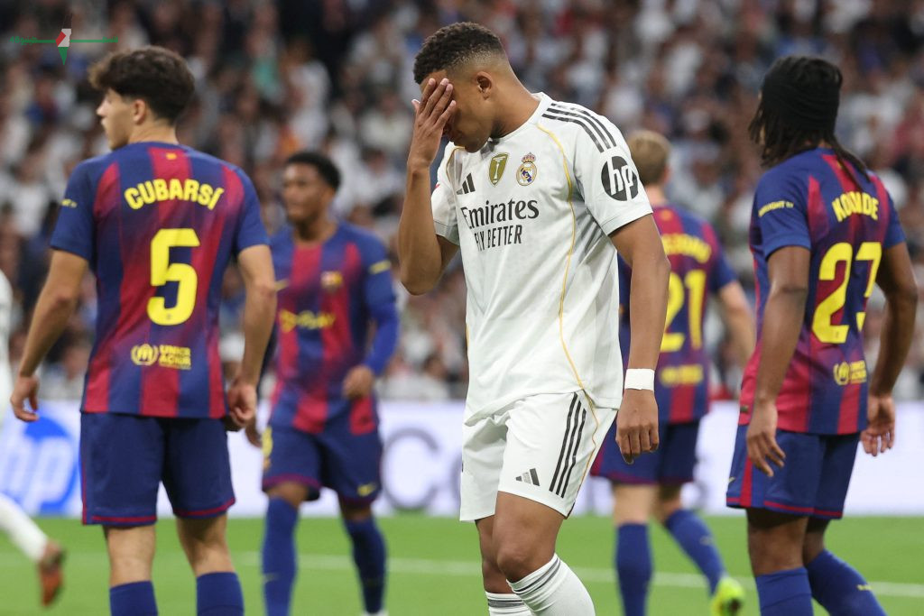 نجم برشلونة السابق يتفوق على مبابي بعد انتقاله إلى باريس سان جيرمان ويحقق نجاحات ملحوظة
