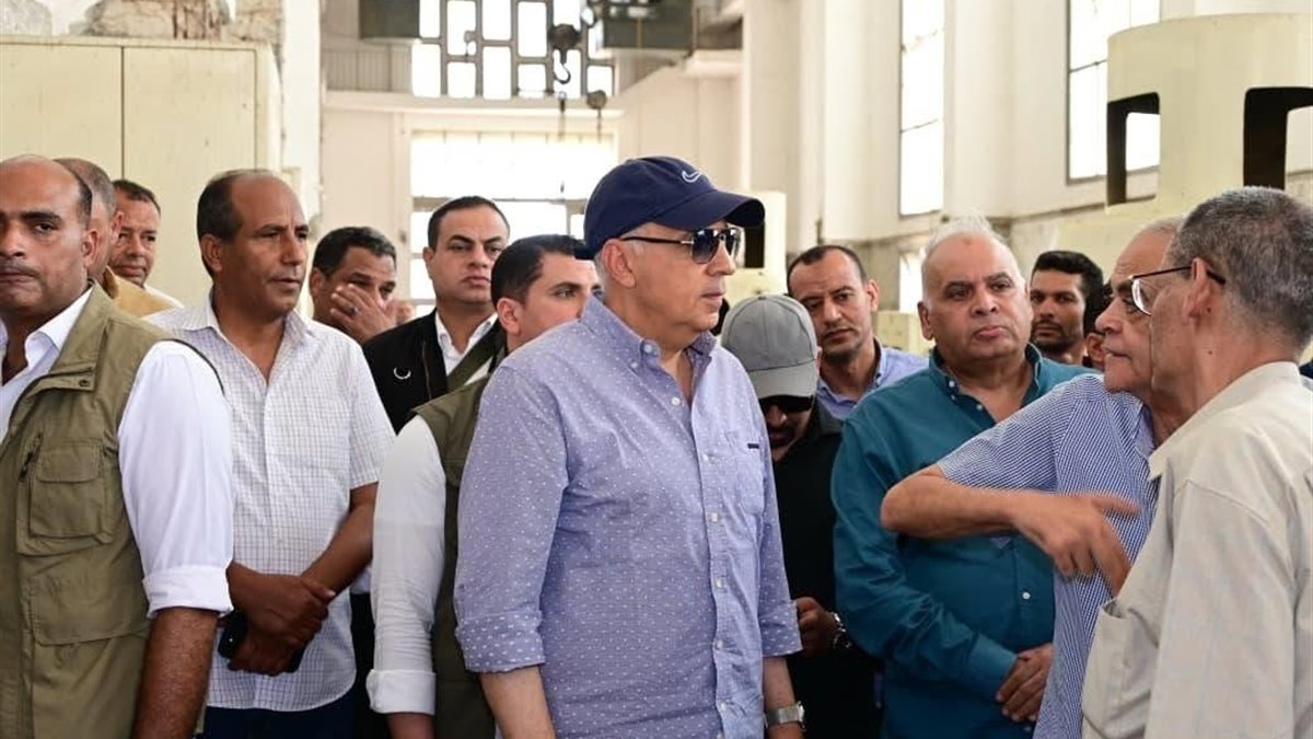 وزير الري يتفقد حالة المنظومة المائية بالإسكندرية ويشدد على رفع كفاءة ترعة النصر