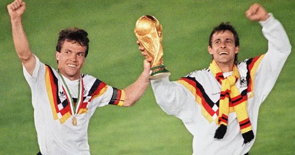 جريدة البلاد | كأس العالم 1990.. حدث لا أخلاقي وزوال بطل العالم