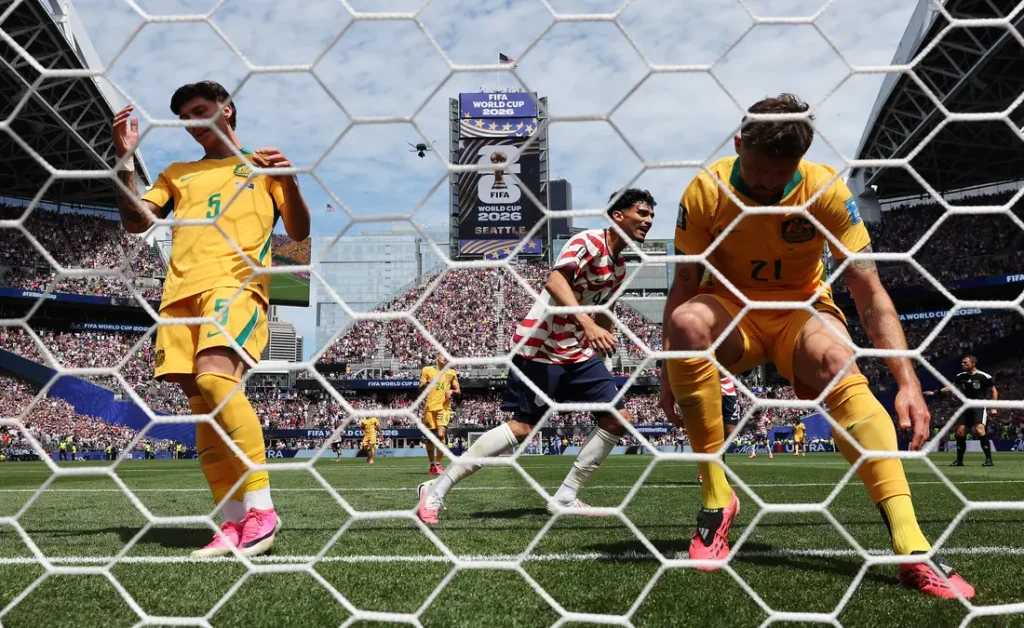 لاعب أستراليا يعلن اعتناقه الإسلام قبل مواجهة مصر في كأس العالم 2026