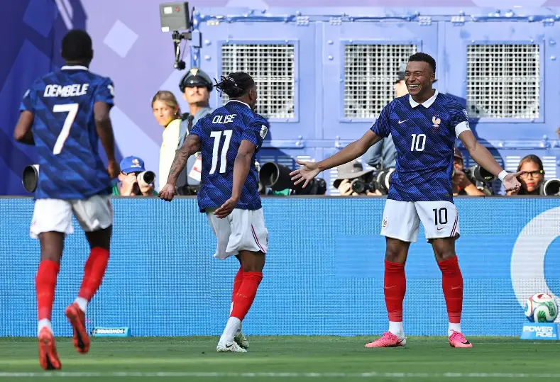 مبابي يقود تشكيل منتخب فرنسا أمام المغرب في كأس العالم
