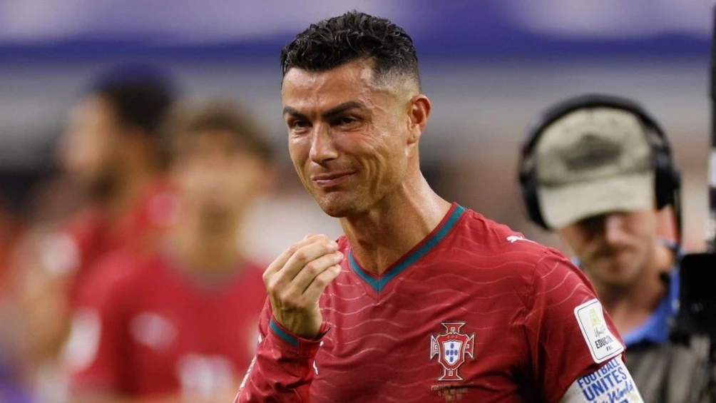 مع انتهاء كأس العالم، هل سيترك رونالدو المنتخب البرتغالي، وماذا يخبئ له المستقبل؟